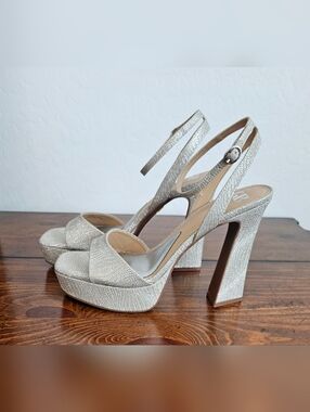 Silver Metallic Glitter Platform Slingback Sandals/Heels Women's SZ 9.5  10 NWOB